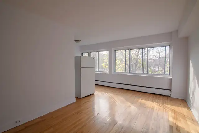 modern two-bed apartment, Cote-Saint-Luc, Nov 1 - ID 2332