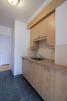 modern two-bed apartment, Cote-Saint-Luc, Nov 1 - ID 2332 - Photo 5