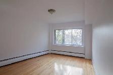 modern two-bed apartment, Cote-Saint-Luc, Nov 1 - ID 2332 - Photo 12