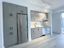 WEST CONDOS 2 Bedroom Den Corner Condo For Rent Downtown Toronto - Photo 4