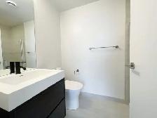 WEST CONDOS 2 Bedroom Den Corner Condo For Rent Downtown Toronto - Photo 12