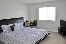 Rosewood - Upscale 3 Bdrm Townhouse for Rent - Photo 12