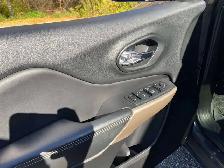 2017 Jeep Cherokee LIMITED, SOLD AS IS, NOT INSPECTED FOR SAFETY - Photo 14
