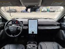 2023 Ford Mustang Mach-E Premium AWD | Leather | Glass Roof - Photo 16