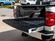 2017 Chevrolet Silverado 3500HD LT - Photo 9