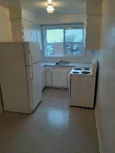 Lasalle Grand 3 ½ disponible pour maintenant ou novembre