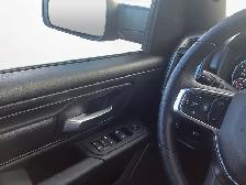 2027 Ram 1500 Express Black Edition Crew 4x4 Bucket Seats Black - Photo 20