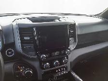 2027 Ram 1500 Express Black Edition Crew 4x4 Bucket Seats Black - Photo 22