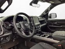 2027 Ram 1500 Express Black Edition Crew 4x4 Bucket Seats Black - Photo 16