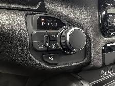 2027 Ram 1500 Express Black Edition Crew 4x4 Bucket Seats Black - Photo 21