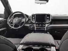 2027 Ram 1500 Express Black Edition Crew 4x4 Bucket Seats Black - Photo 27