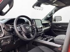2027 Ram 1500 Express Black Edition Crew 4x4 Bucket Seats Black - Photo 16