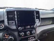 2027 Ram 1500 Express Black Edition Crew 4x4 Bucket Seats Black - Photo 22