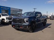 2025 Chevrolet Silverado 3500HD LT Trail Boss 6.6L Z71 - Photo 4