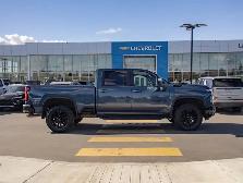 2025 Chevrolet Silverado 3500HD LT Trail Boss 6.6L Z71 - Photo 12