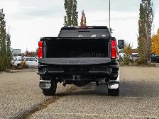 2024 Chevrolet Silverado 2500HD High Country 6.6L Duramax - Photo 9