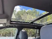 2026 Chevrolet Equinox LT AWD | No Accidents | Pano. Sunroof - Photo 16