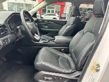 2025 Honda Pilot Touring | Leather | Sunroof | Navigation - Photo 9