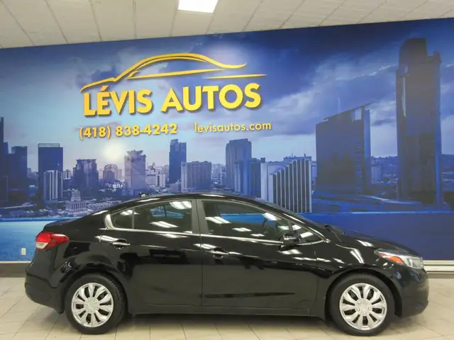 KIA FORTE 2017 EX AUTOMATIQUE AIR CLIMATISE JAMAIS ACCIDENTE BLU
