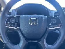 2023 Honda Odyssey Touring | Leather | Sunroof | Backup Camera - Photo 15