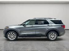 2026 Ford Explorer Active w/200A Pkg - Photo 2