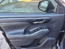 2022 Toyota Highlander XSE AWD - Photo 11