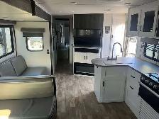 2022 Hideout 32LBH - Photo 7