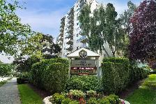 Ocean Park Place Apartments - 2 Bedroom available at 990 Brought - Photo 3