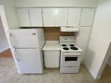 Bright 2 Bedroom Apartment in St. Catharines - Photo 8