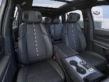 2027 Cadillac VISTIQ Sport AWD - Photo 16