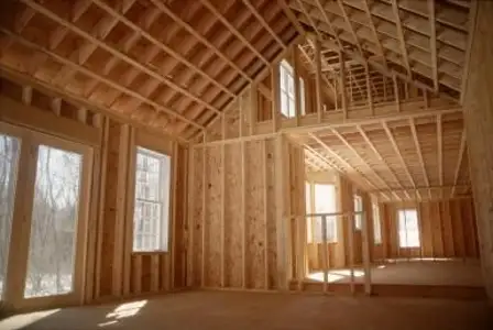 Entrepreneur général en réno UCK Construction (438-884-4237)