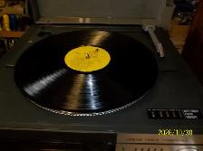 High End Lloyd's Stereo Linear Turn Table Has Cassett and Am FM - Photo 3