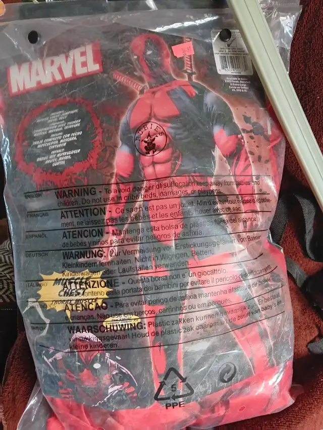 MARVEL DEADPOOL COSTUME