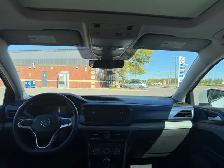 Saturn Vue With Carplay - Photo 2