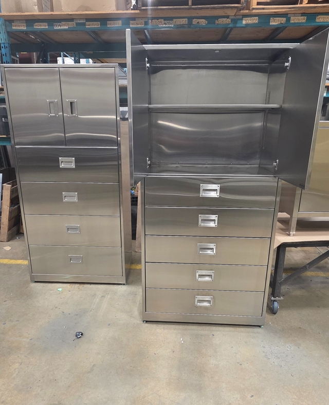 Welder with emphasis on stainless steel TIG welding