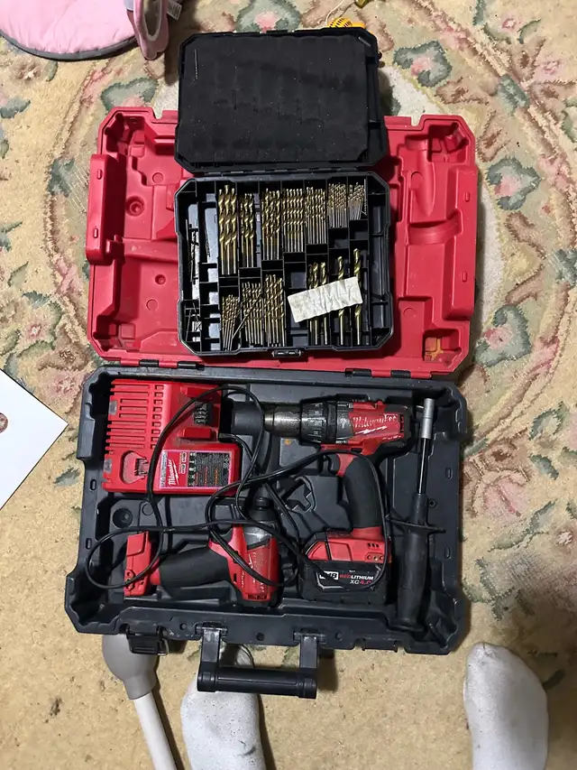 Milwaukee fuel M18 drill set
