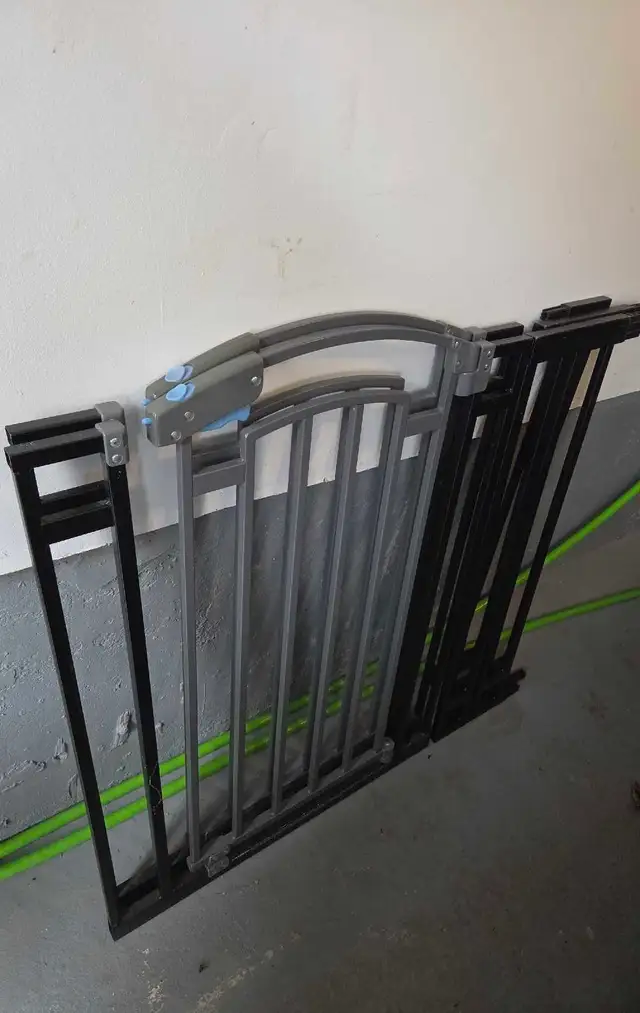 Infant Baby Gate (2 gates included)