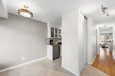 Spacious 2 Level , 2 Bedroom Stacked Townhome - West Centretown - Photo 2
