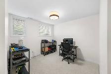 Spacious 2 Level , 2 Bedroom Stacked Townhome - West Centretown - Photo 10