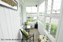 Beautiful 3-Bed, 2-Bath Detached Home for Rent in Scarborough - Photo 4