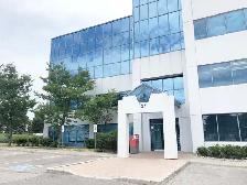 Stouffville's Most Prestigious Office Tower - Office for Rent - Photo 2