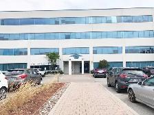 Stouffville's Most Prestigious Office Tower - Office for Rent - Photo 4
