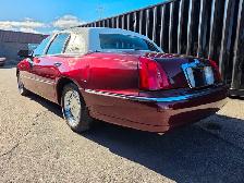 2000 Lincoln Town Car Cartier Edition / ONLY 88 000KM / TOP TIER - Photo 6