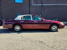 2000 Lincoln Town Car Cartier Edition / ONLY 88 000KM / TOP TIER - Photo 13