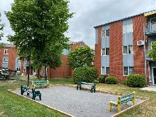 Appartement 3 1/2 et 4 1/2 pour 55 ans et   au Cap-de-la-Madelei - Photo 2