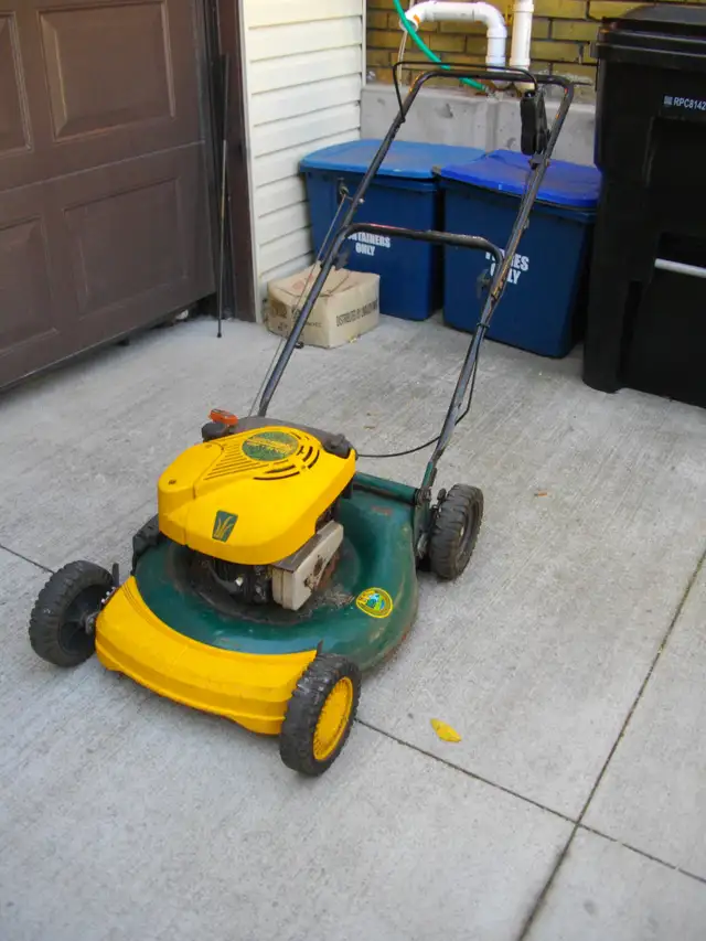 lawn mower found in storage locker first $39 takes it home