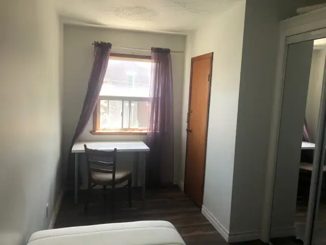 ROOM FOR STUDENT