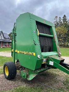 1998 JD 466 Round Baler