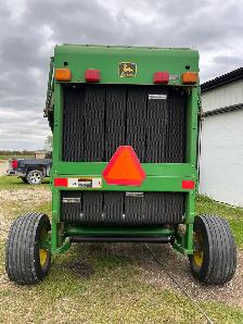 1998 JD 466 Round Baler - Photo 2
