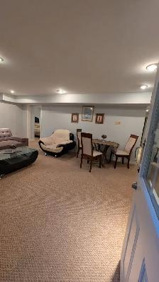 1300 Sq Ft 1 Bedroom Basement Apartment in  Royal Orchard - Photo 2